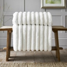 Deyongs Balmoral Artic Throw Deyongs Balmoral Artic Throw