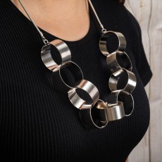 Jess & Lou Chunky Statement Silver Linked Loop Necklace Jess & Lou Chunky Statement Silver Linked Loop Necklace