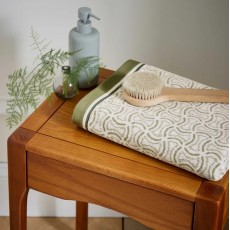 Yoko Sage Green/White Towels Yoko Sage Green/White Towels