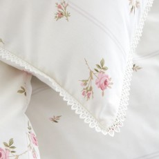 Vintage Rosebud Lace Duvet Set Vintage Rosebud Lace Duvet Set