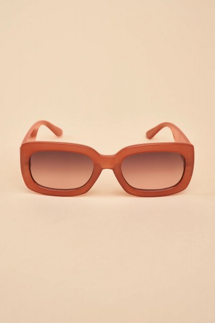 Powder Everlee Ltd Edition Sunglasses Peach