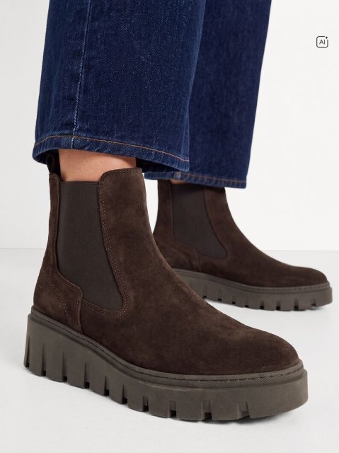 Tamaris Pull on Chelsea Boot